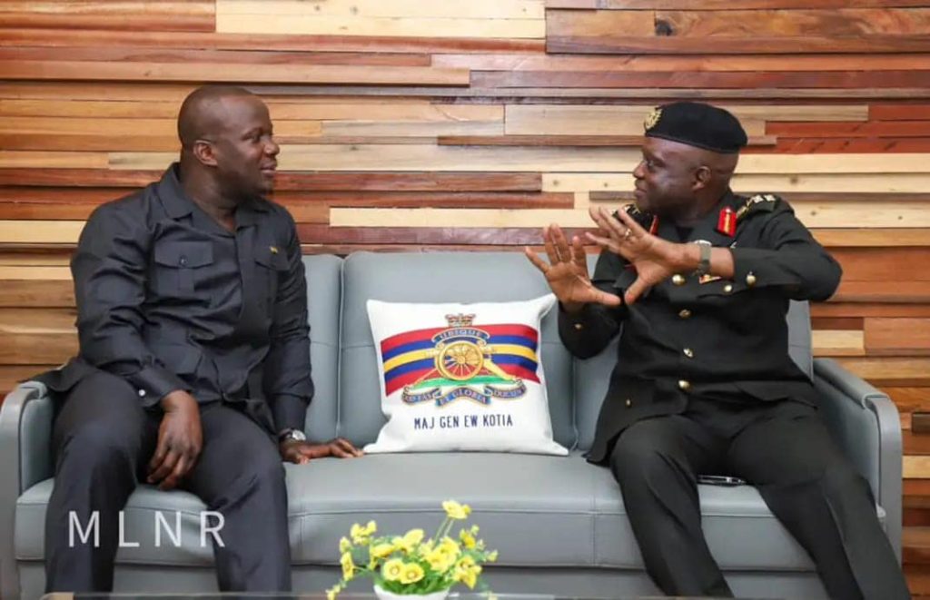 minister and general