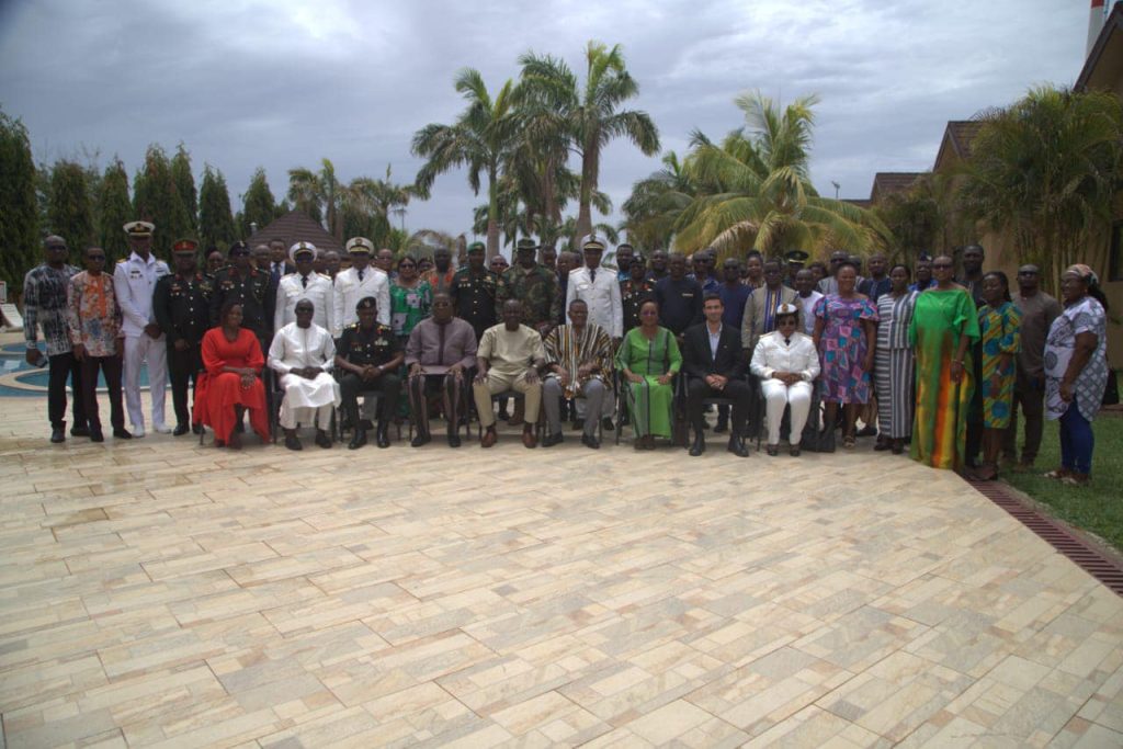 group pic at gh bf meeting 24