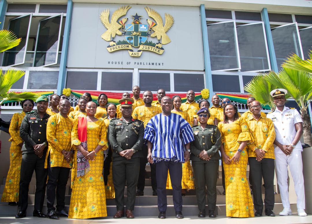 group pic with minister on border day 24