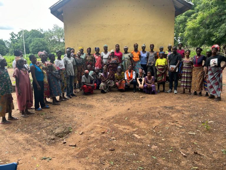 group picture of research in the savannah region