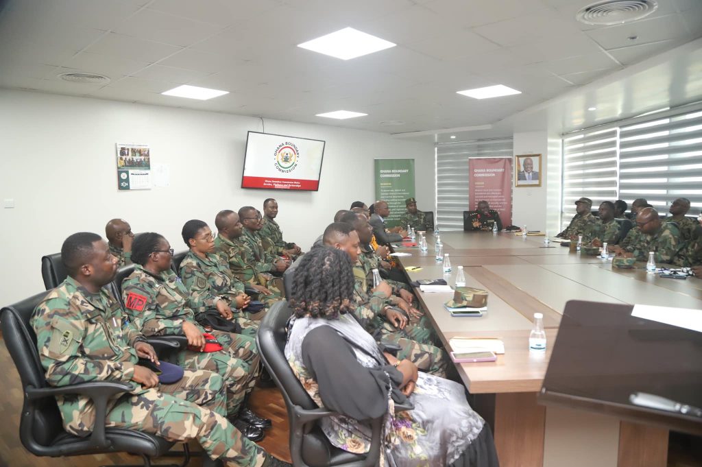 students from the battalion commanders course 4 boardroom